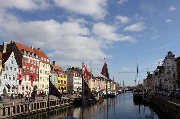 Puerto de Nyhavn en Copenhague